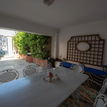 Holiday home Jeannet's Beach House *