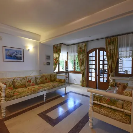 Holiday home Jeannet's Beach House Amarynthos