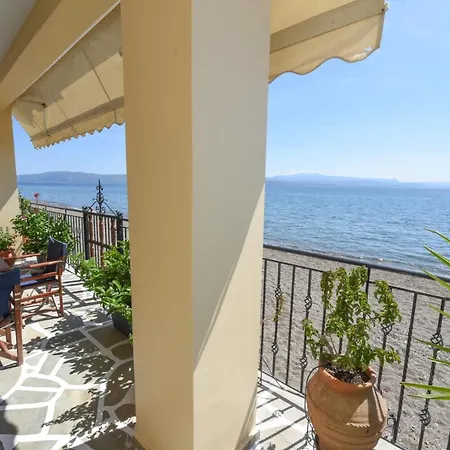 Holiday home Jeannet's Beach House