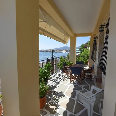 Jeannet's Beach House Holiday home Amarynthos