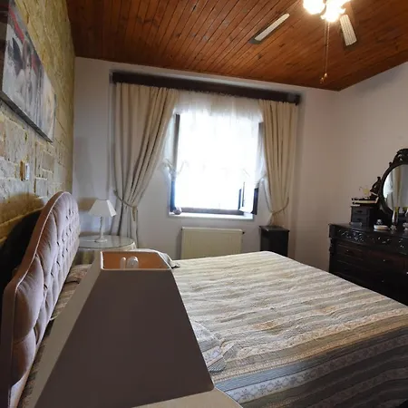 Jeannet's Beach House *